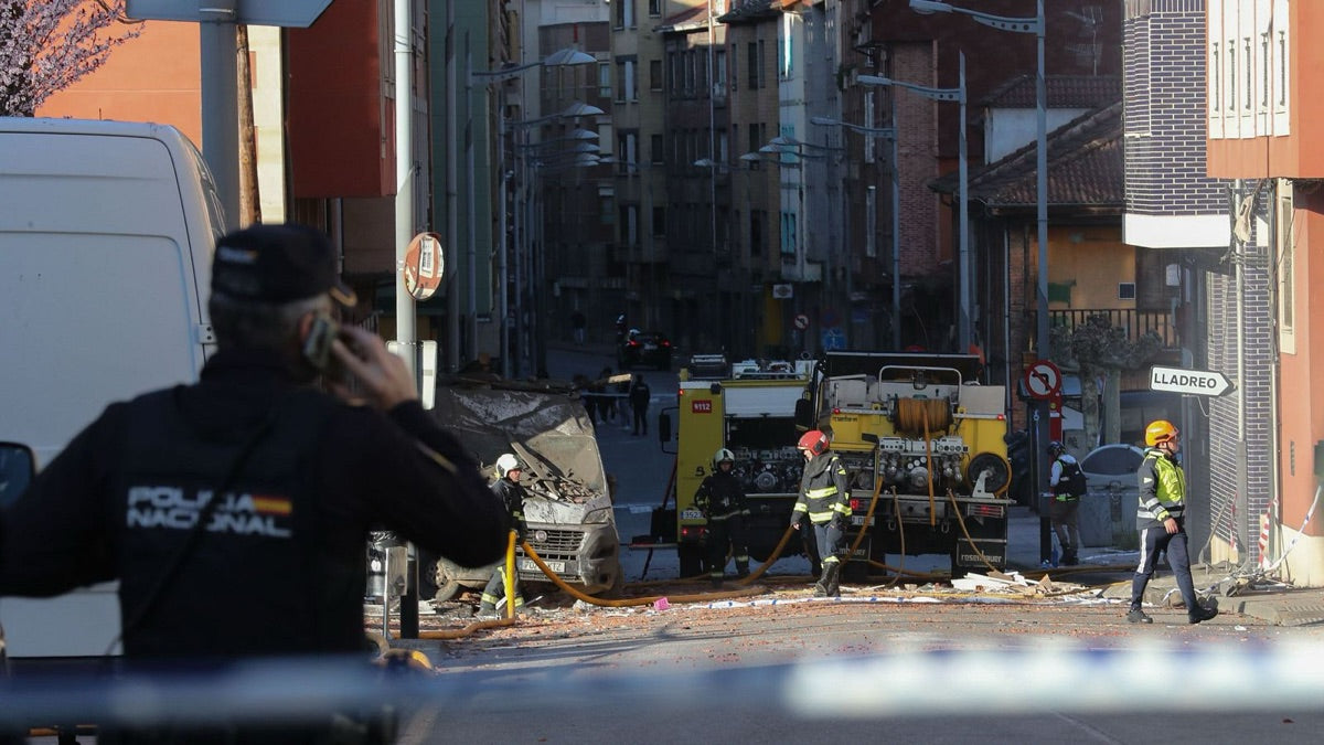 Servicios de emergencia en Mieres, Asturias tras el suceso del 3 mar. 2025